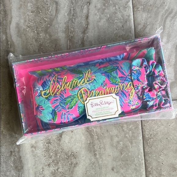 Lilly Pulitzer Lil Earned Stripes Sleep Set - Picture 1 of 5
